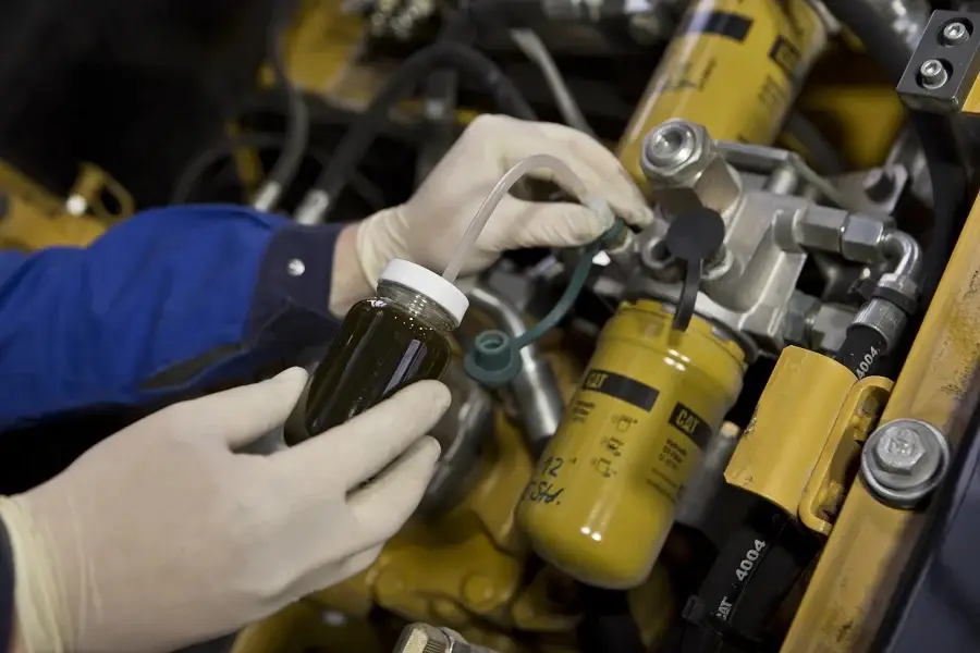 Hydraulic Contamination Control: Fleet Manager Guide [2025]