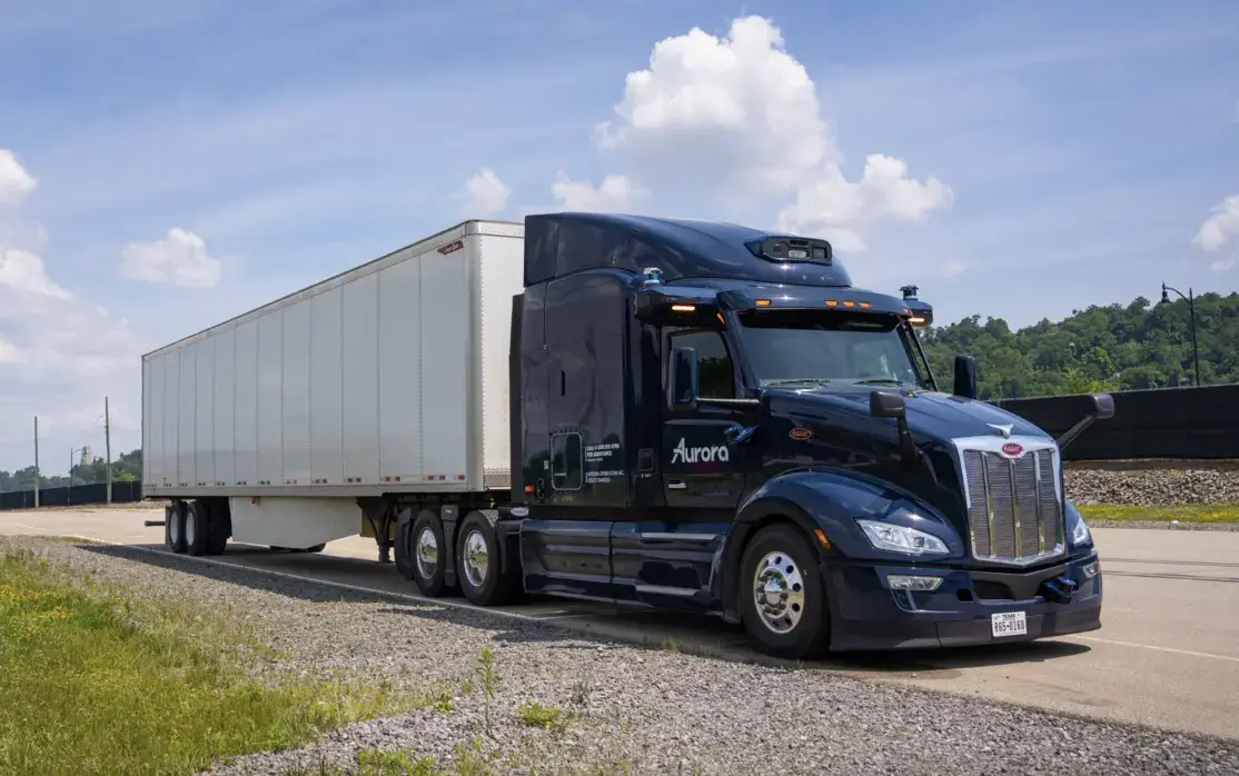 Roadside warning device debate affecting heavy duty trucking safety regulations
